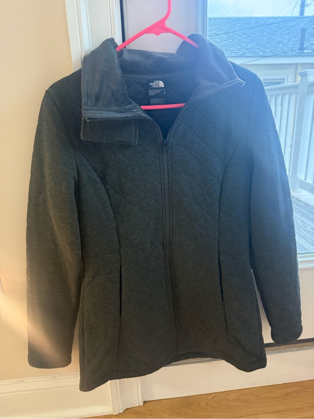 The North Face Women's Quilted Jacket - Dark Gray Size Small
